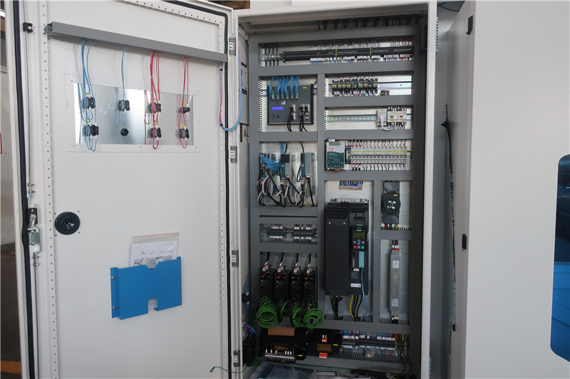 2.All electrical from Europe 2. Alt elektrisk fra Europa