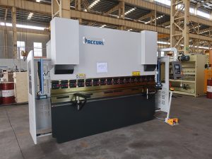 Hydraulisk bøyemaskin CNC 3 aksel trykkbrems til malaysia