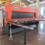 varmt salg QC11K CNC hydraulisk guillotinskjæringsmaskin