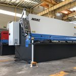 hydraulisk skjære maskin 12mm stålplate skjære maskin 2500mm